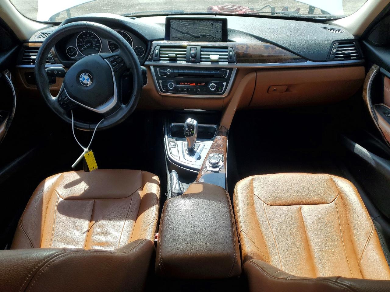 2012 BMW 3 series VIN WBA3A5C56CF345157 photo 8