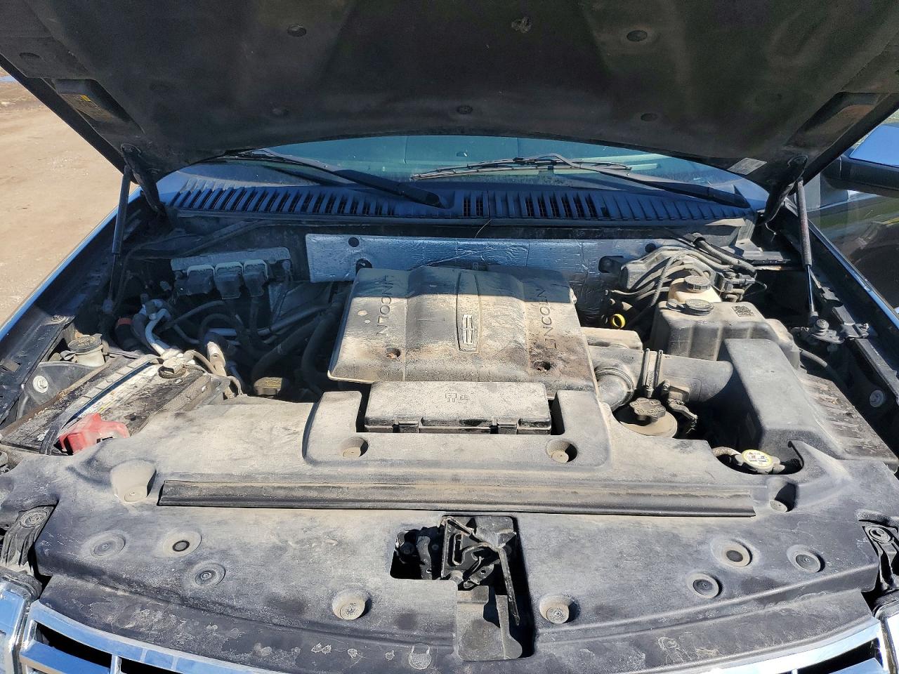 2013 Lincoln Navigator VIN 5LMJJ2J5XDEL05045 photo 12