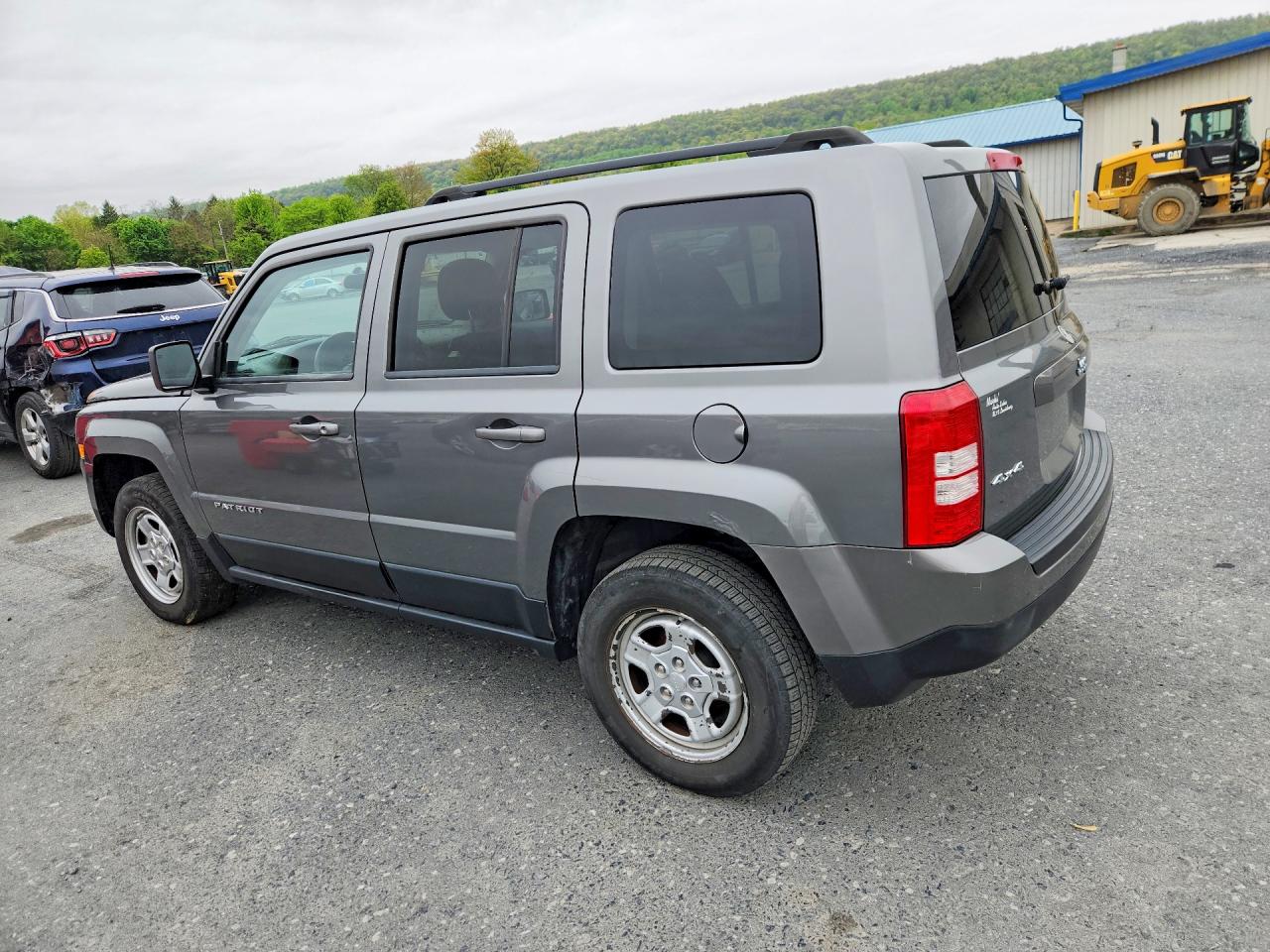 2012 Jeep Patriot VIN 1C4NJRBB1CD717042 photo 2