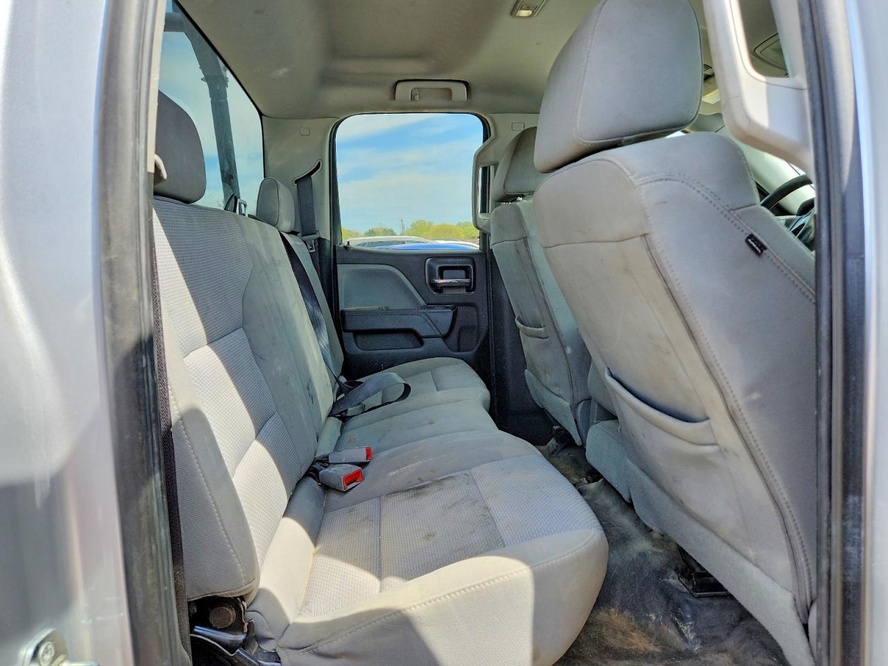 2018 Chevrolet All models VIN 1GCRCNEH6JZ280594 photo 10