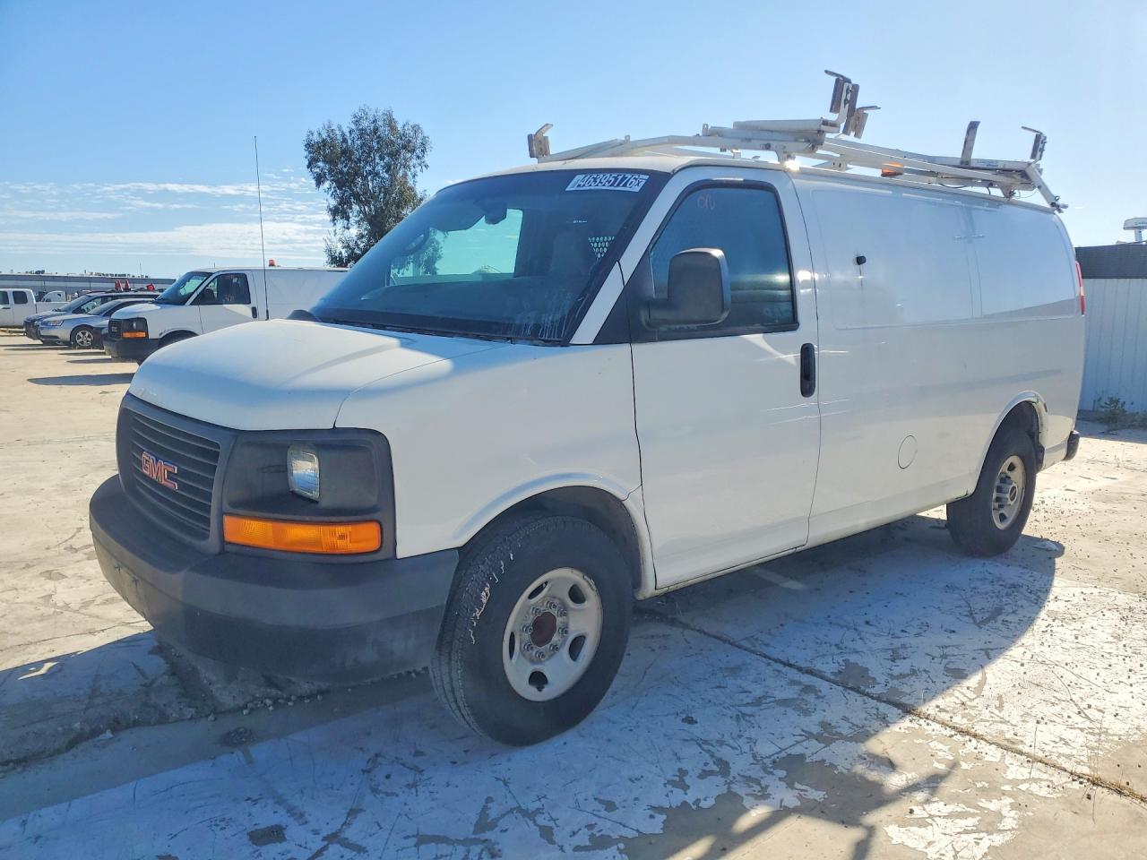 2008 GMC Savana VIN 1GTGG25CX81183132 photo 1
