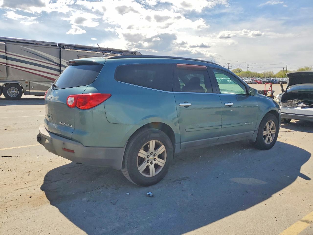 2009 CHEV Traverse VIN 1GNER23D39S168262 photo 3