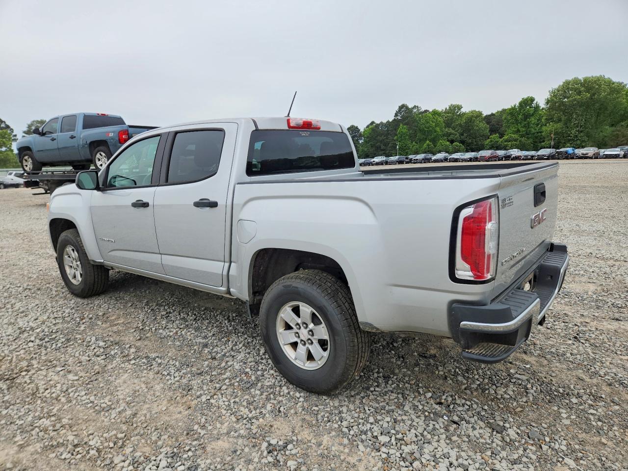 2018 GMC Canyon VIN 1GTG5BEN9J1269402 photo 2