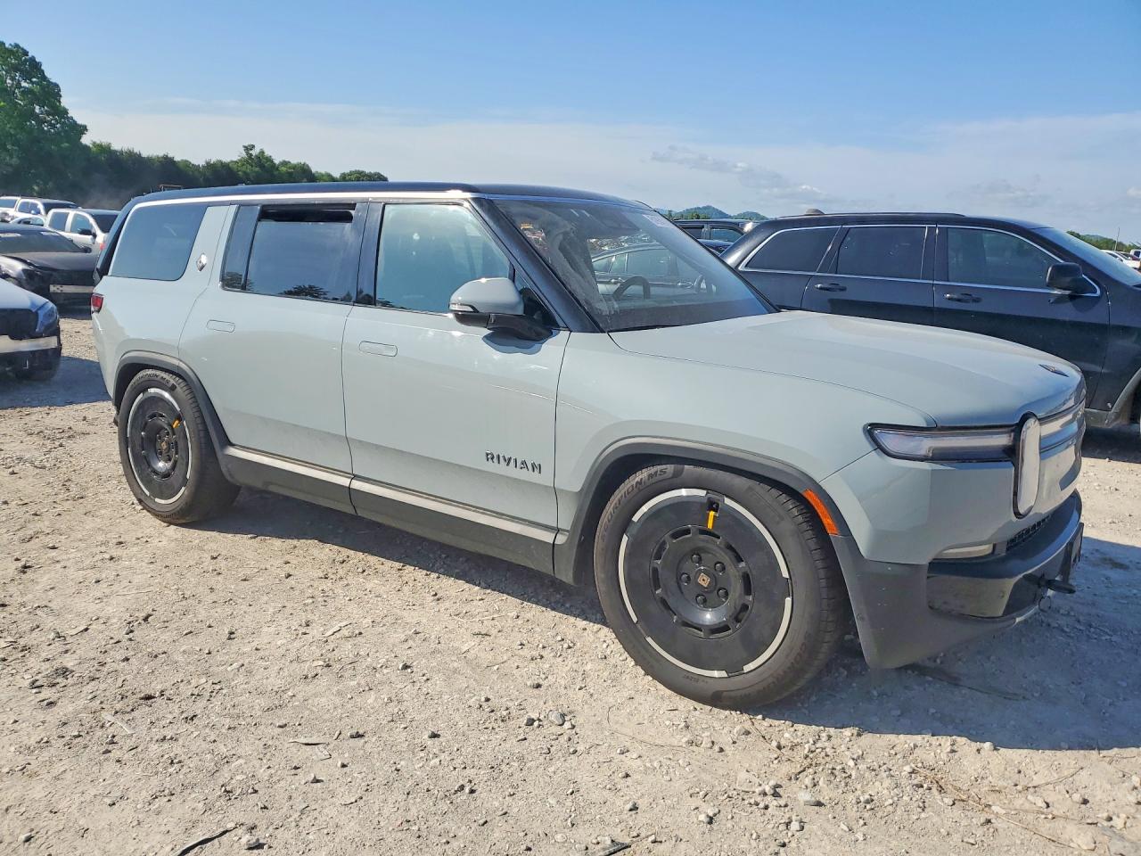 2025 Rivian Ris VIN 7PDSGBBA7SN046672 photo 4