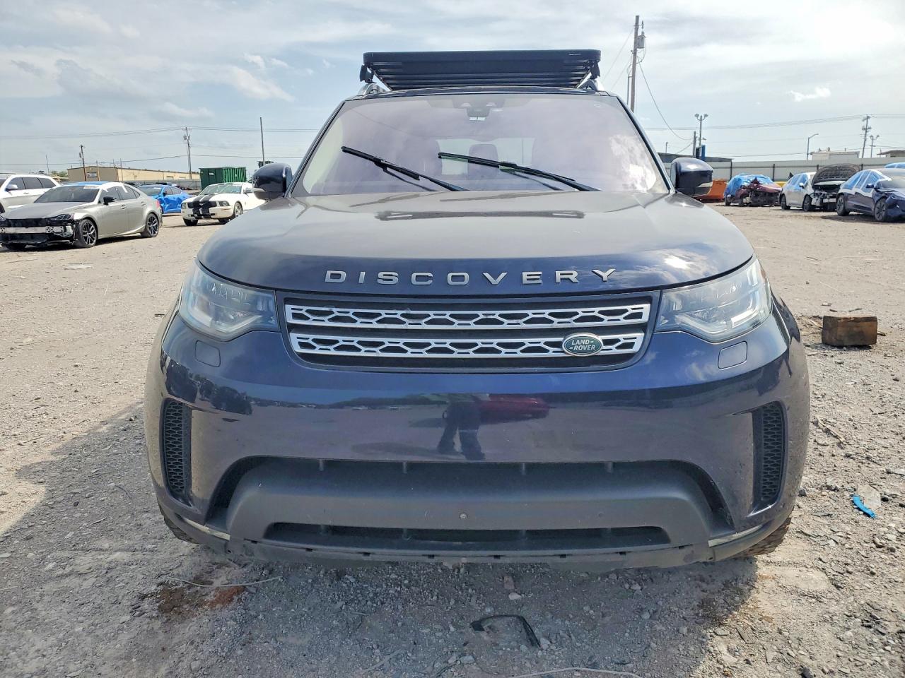2017 Land Discovery VIN SALRRBBV1HA043181 photo 5