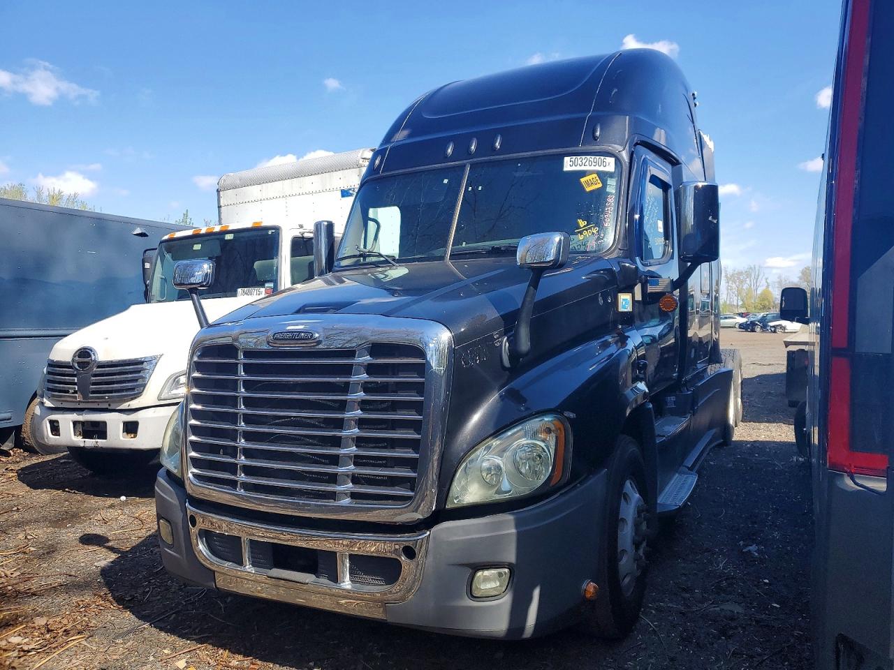 2016 FREIGLINER All other VIN 3AKJGLD58GSHE4618 photo 2