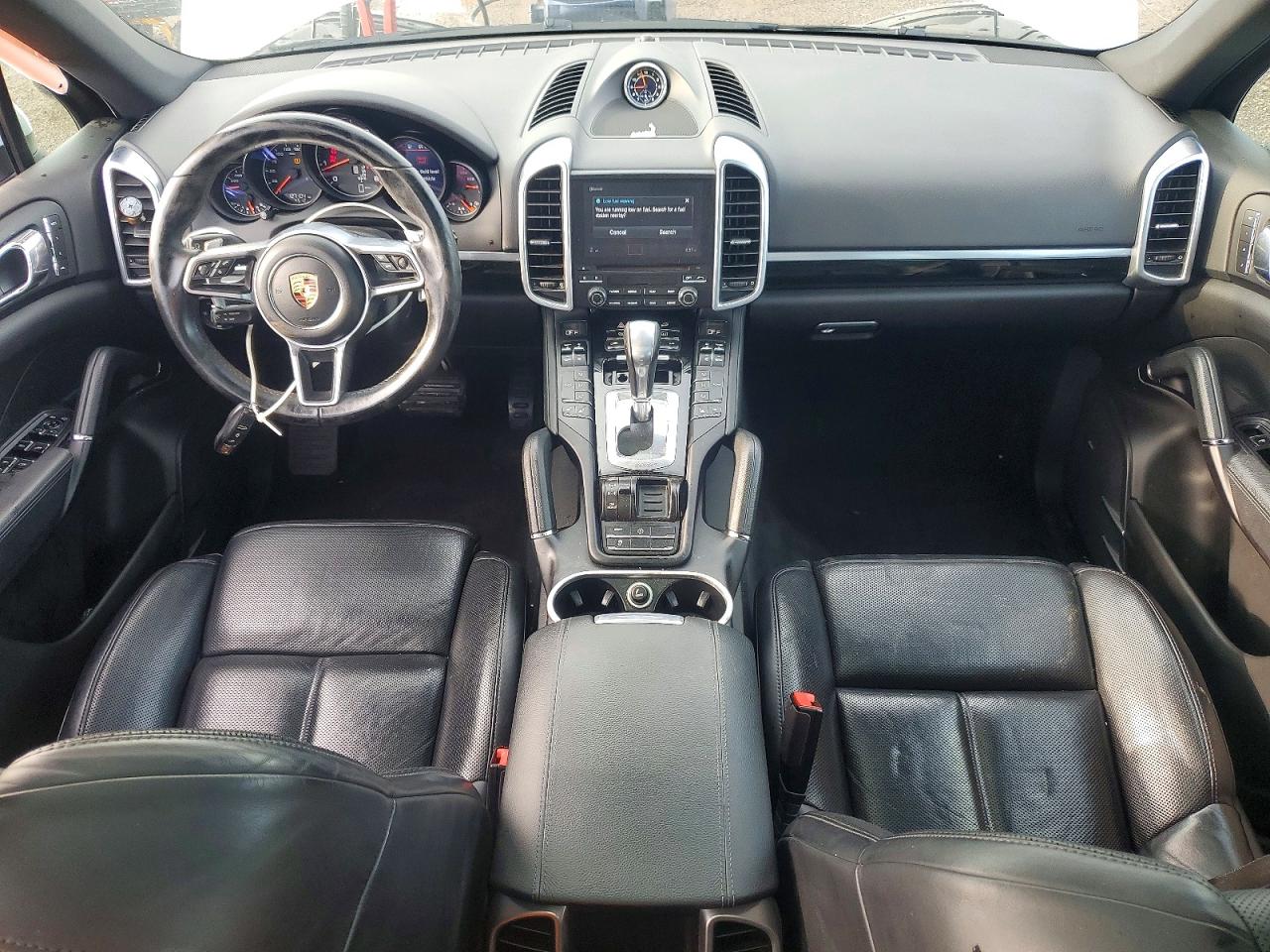 2017 Porsche Cayenne VIN WP1AA2A25HKA86174 photo 8