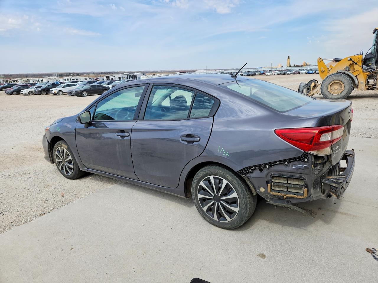 2022 Subaru Impreza VIN 4S3GKAB65N3607064 photo 2