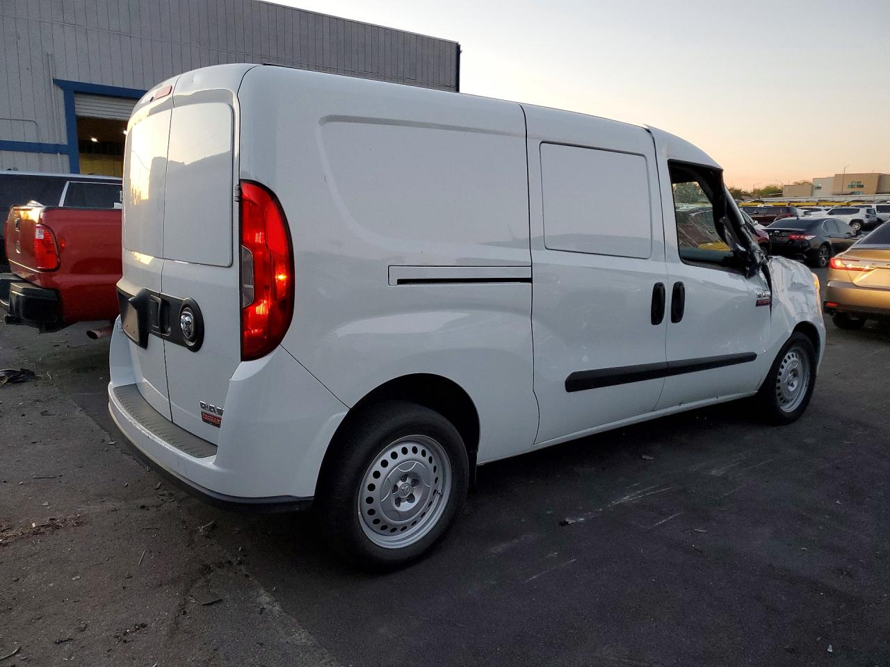 2022 Ram Promaster VIN ZFBHRFAB2N6W60396 photo 3