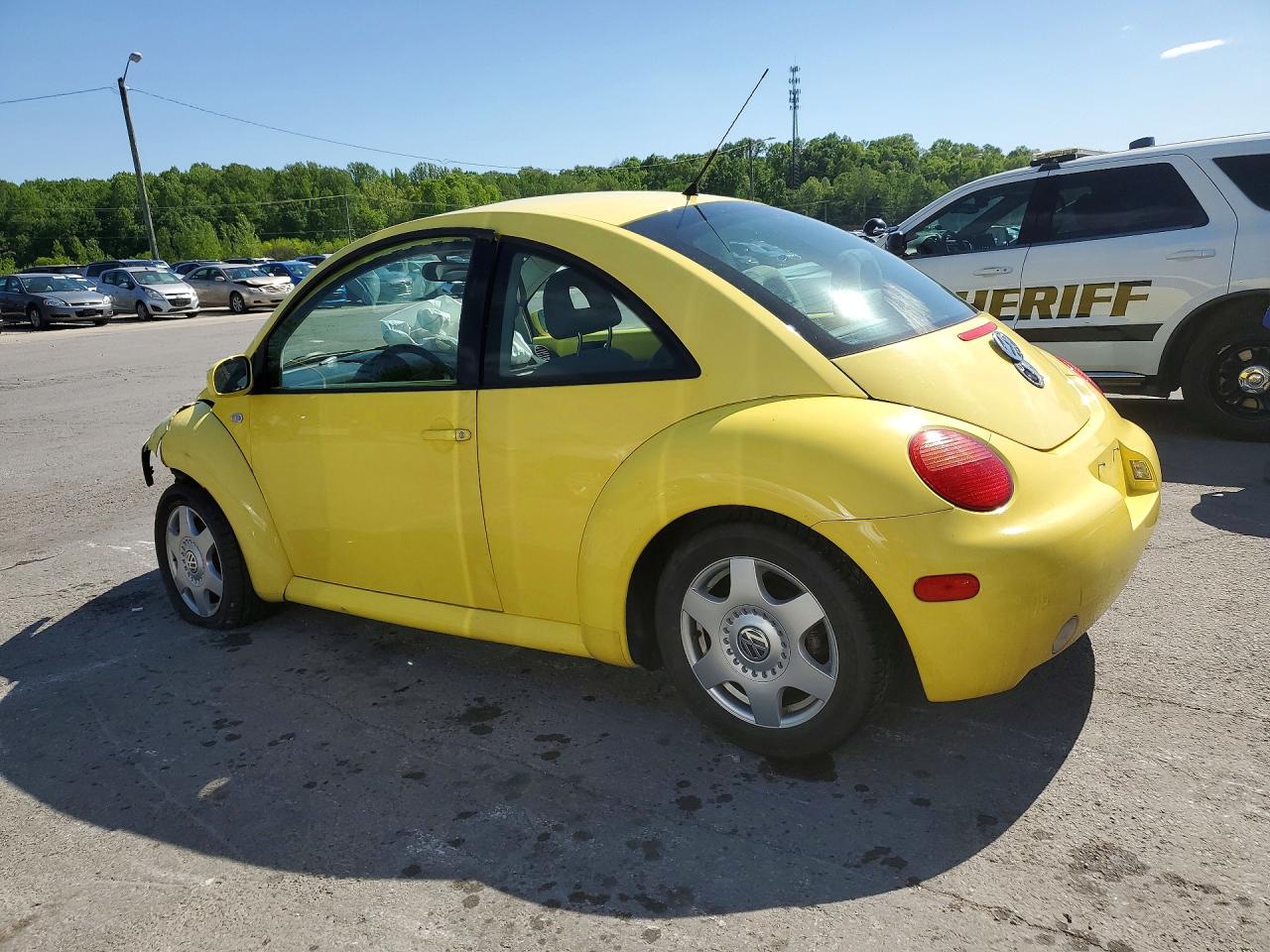 2001 VOLKSWAGEN Beetle VIN 3VWCP21CX1M461229 photo 2