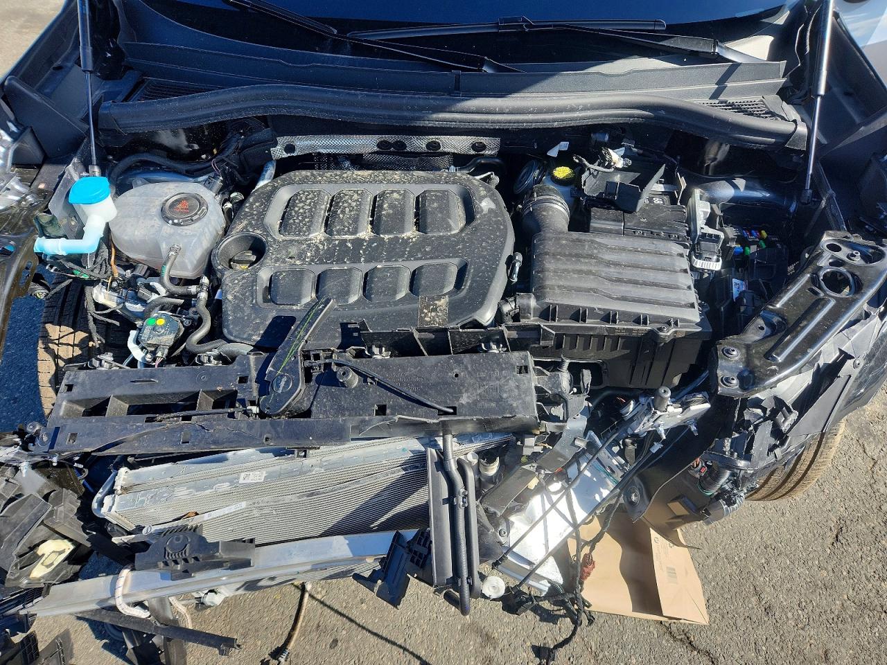 2026 Volkswagen Tiguan VIN 3VVER7RM8TM004181 photo 12