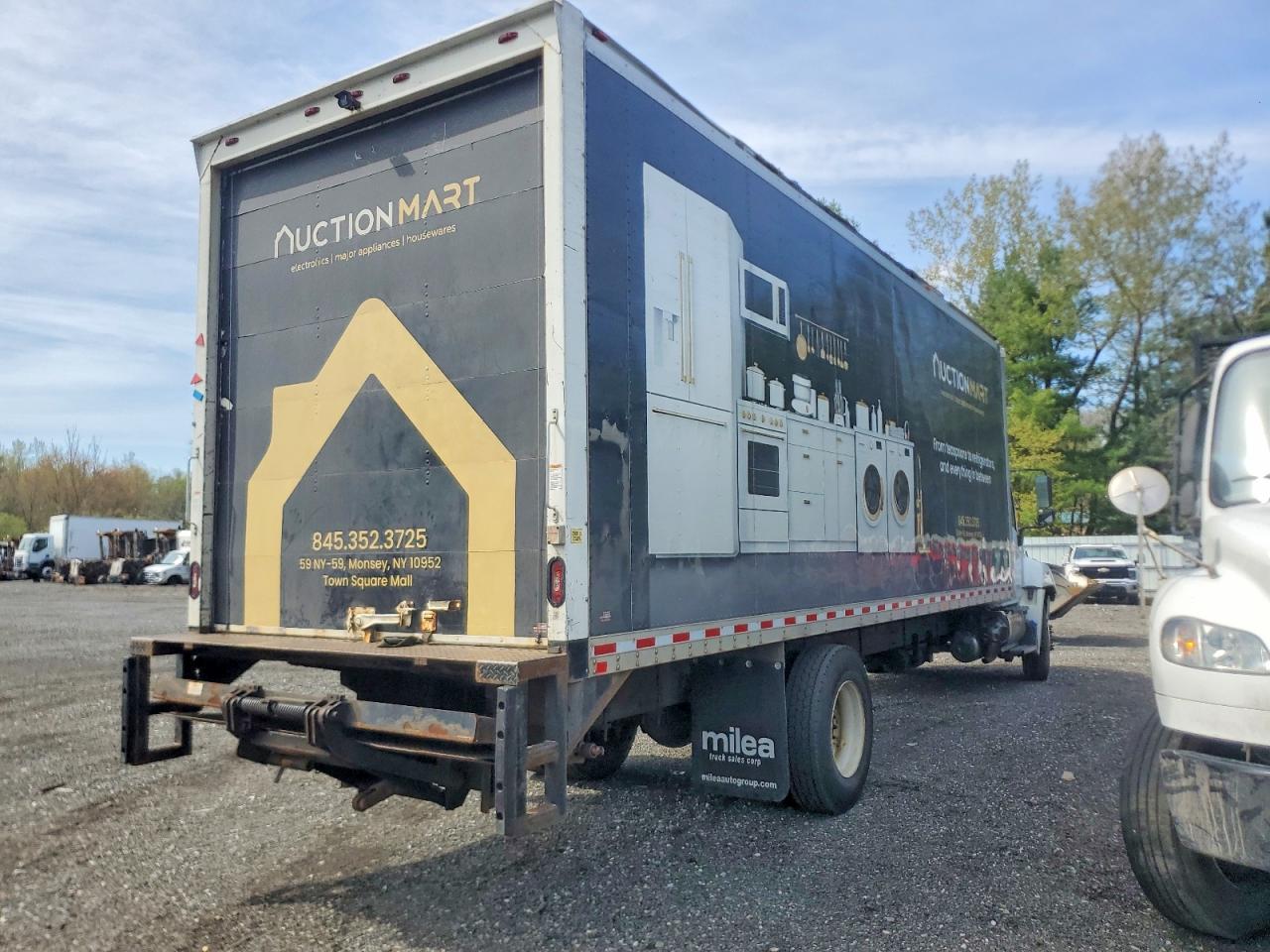 2018 HINO All other VIN 5PVNJ8JV3J4S68434 photo 4