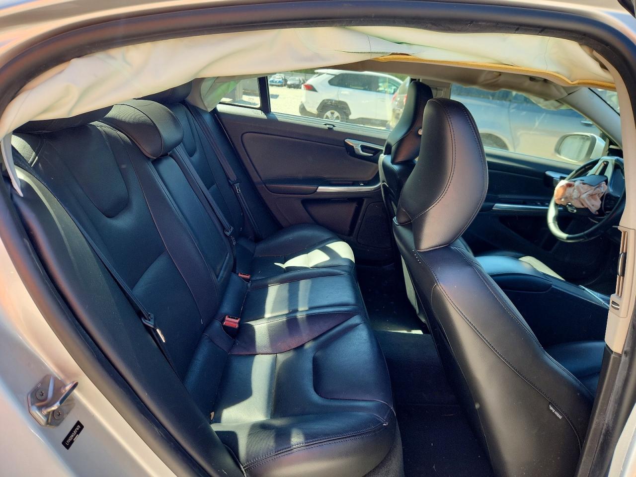 2018 Volvo S60 VIN LYV402HK9JB171479 photo 10