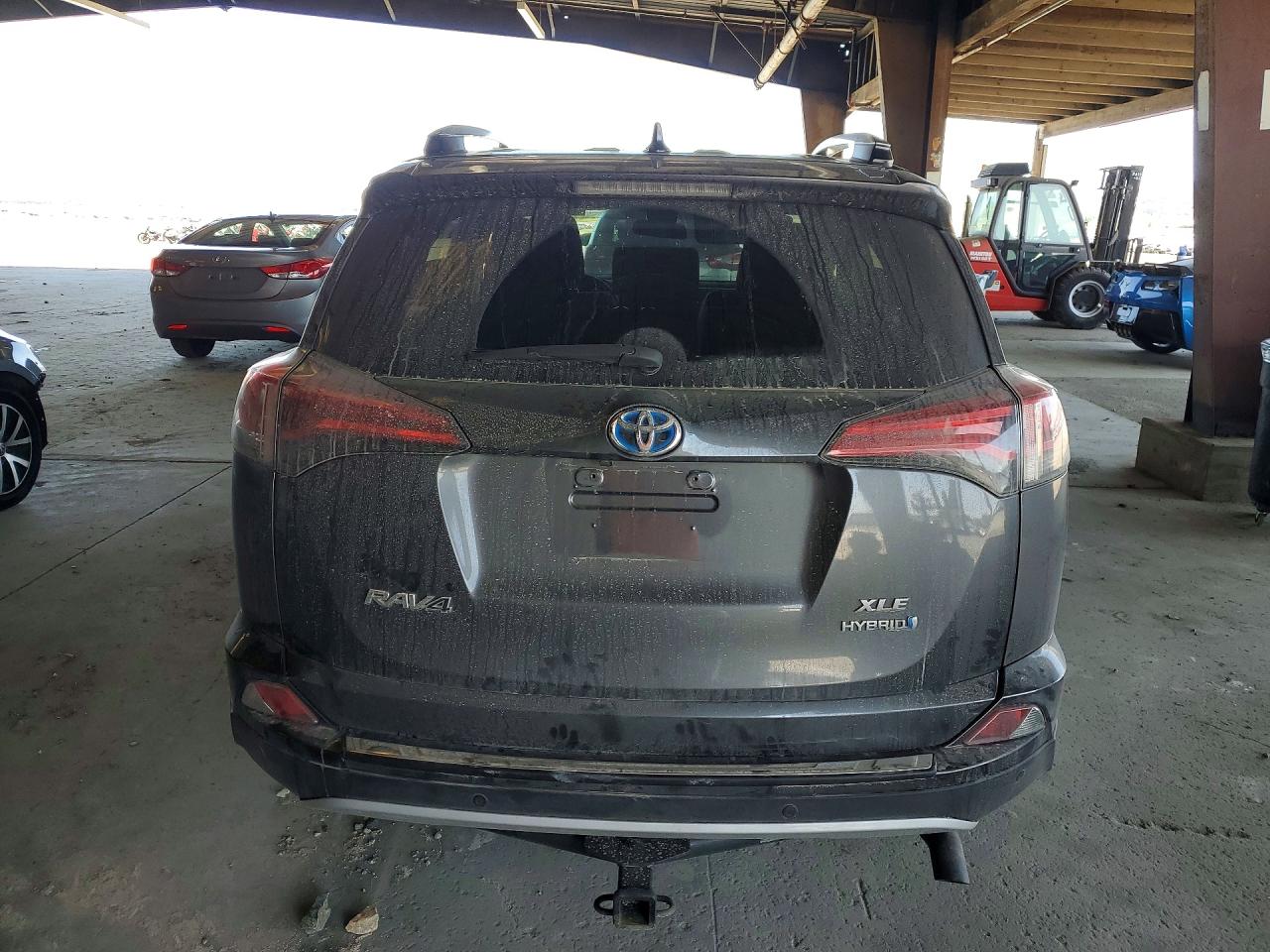 2017 Toyota Rav4 VIN JTMRJREV9HD108778 photo 6