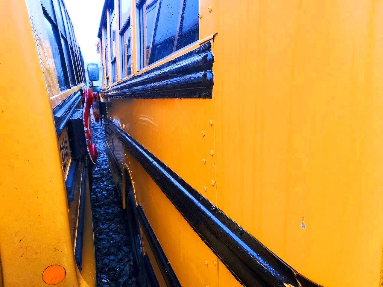 2011 COLLINS Express VIN 1GB3G3BG8B1172783 photo 9