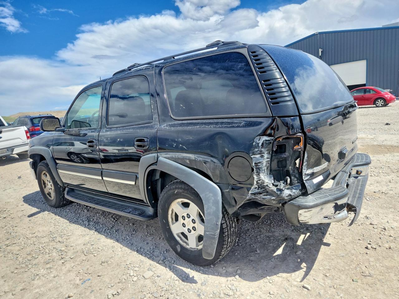 2004 Chevrolet Tahoe VIN 1GNEK13Z04J307174 photo 2