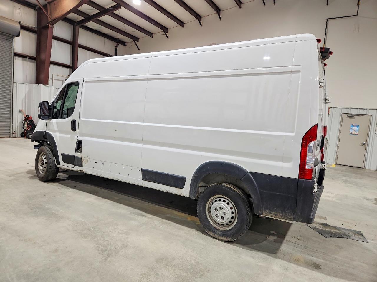2025 Ram Promaster VIN 3C6LRVDG3SE507077 photo 2