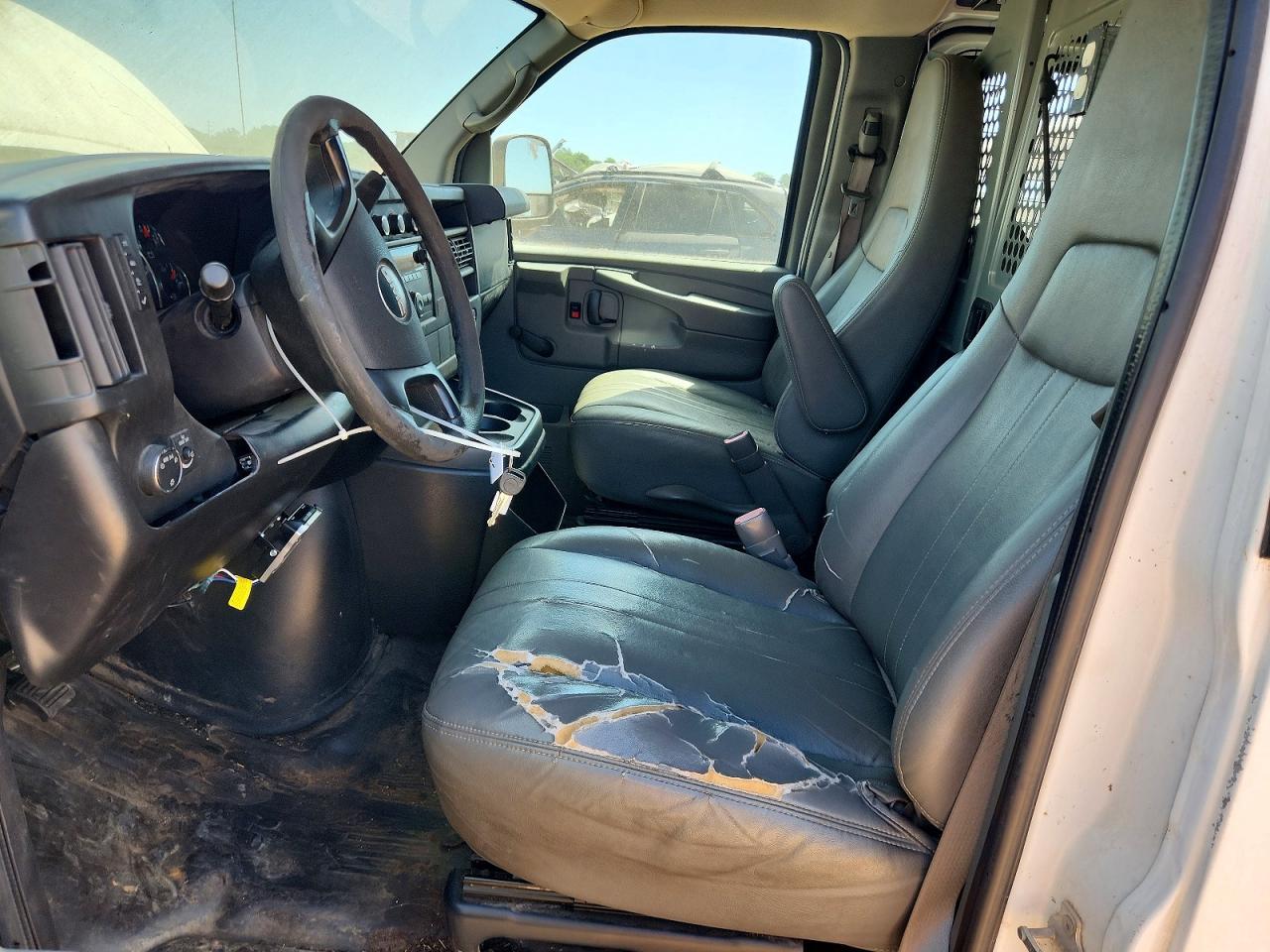 2011 GMC Savana VIN 1GTW7FCA4B1190895 photo 7