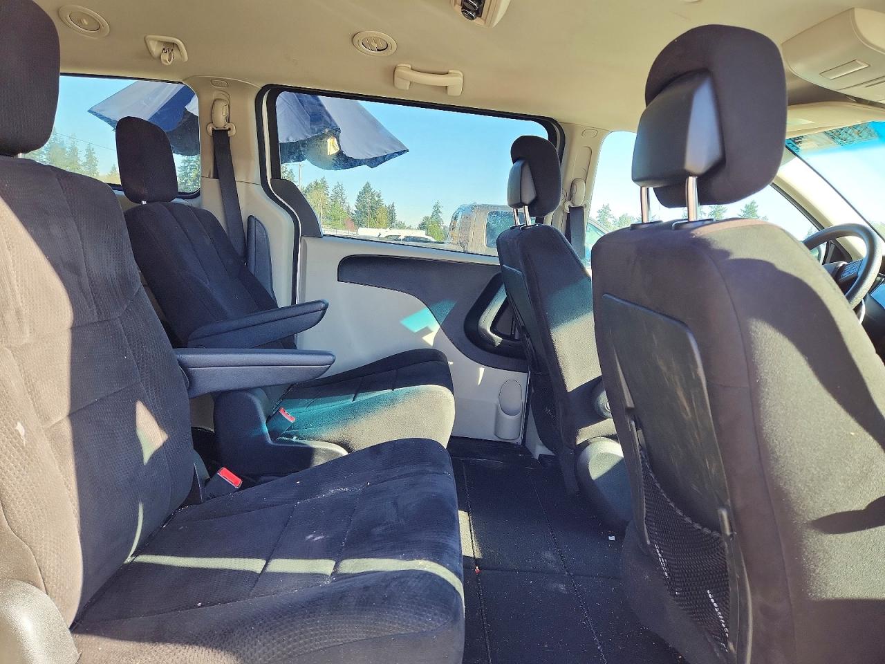 2011 Dodge Caravan VIN 2D4RN4DG9BR613575 photo 11