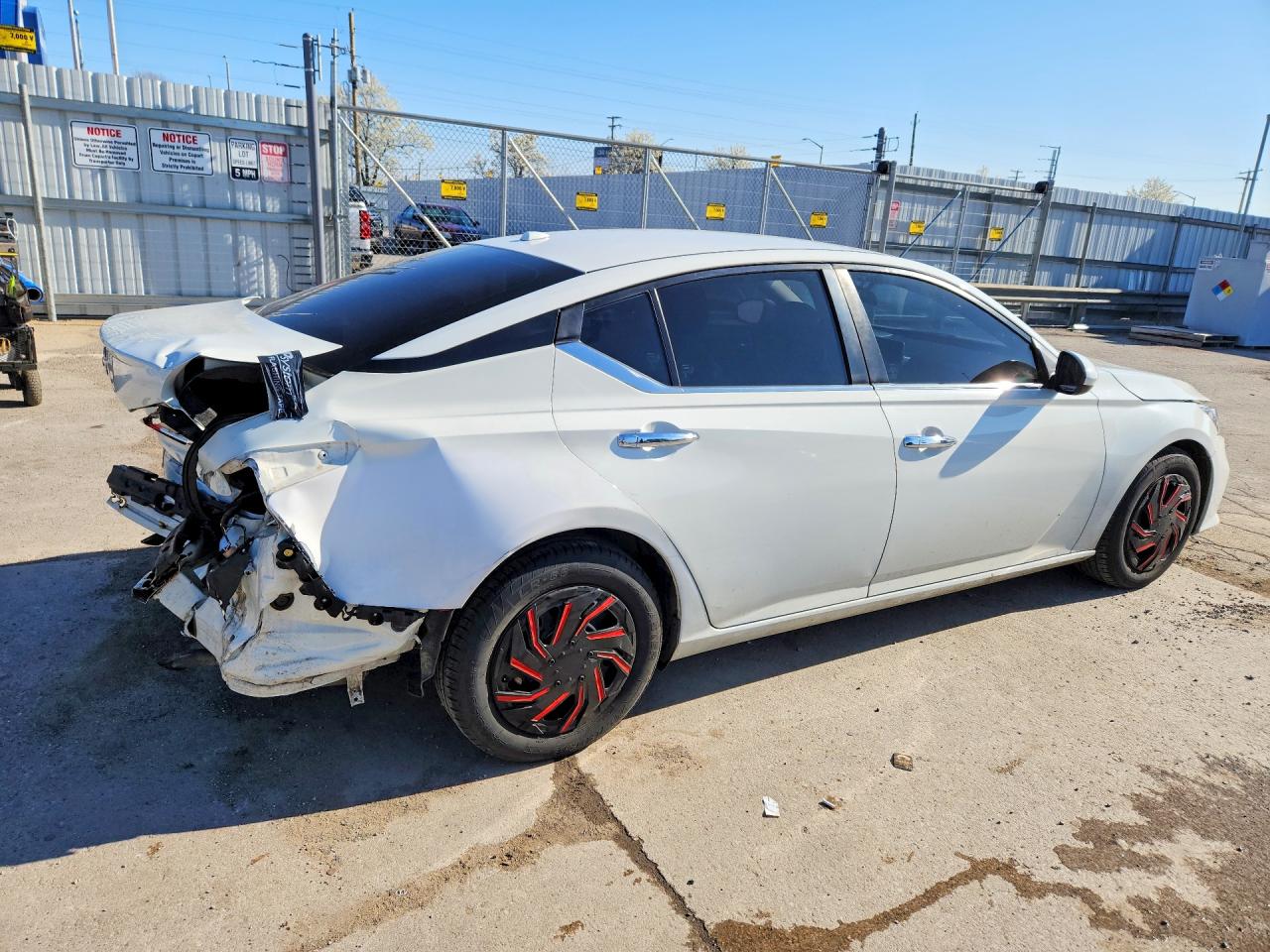 2020 Nissan Altima VIN 1N4BL4BV0LC223633 photo 3