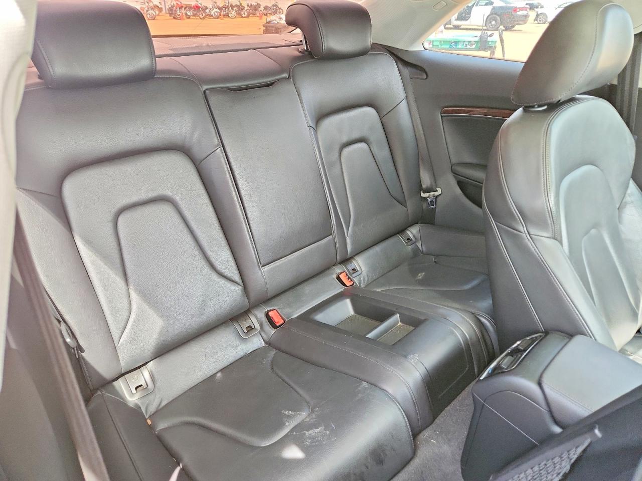 2010 AUDI A5 VIN WAUCKAFR3AA074833 photo 10