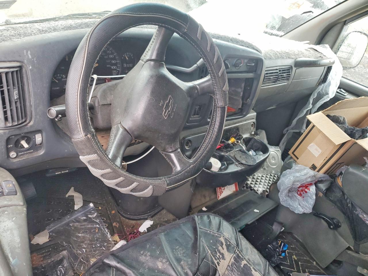 2002 CHEV Express VIN 1GBFG15R121243546 photo 8