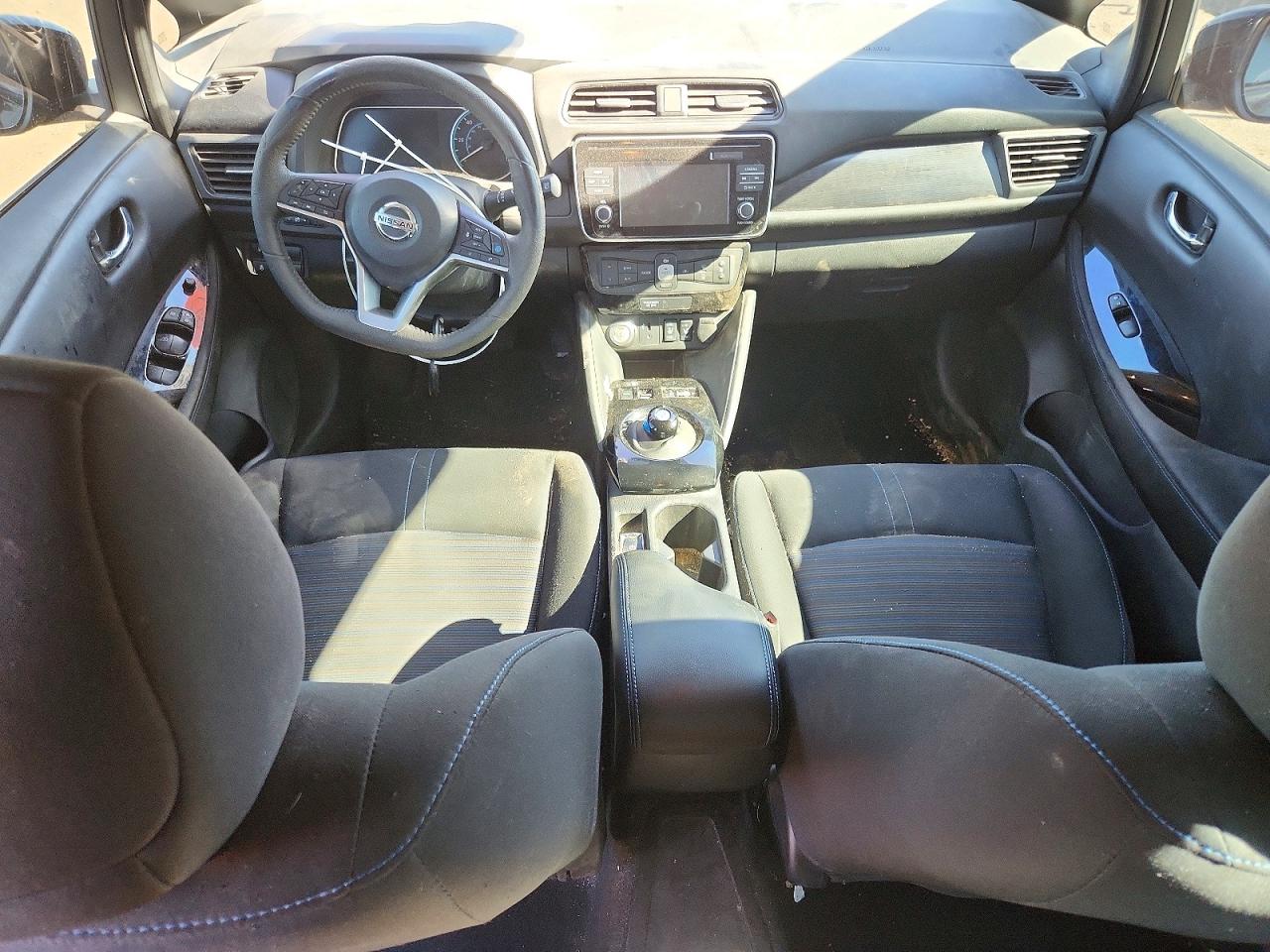2018 Nissan Leaf VIN 1N4AZ1CP8JC315501 photo 8