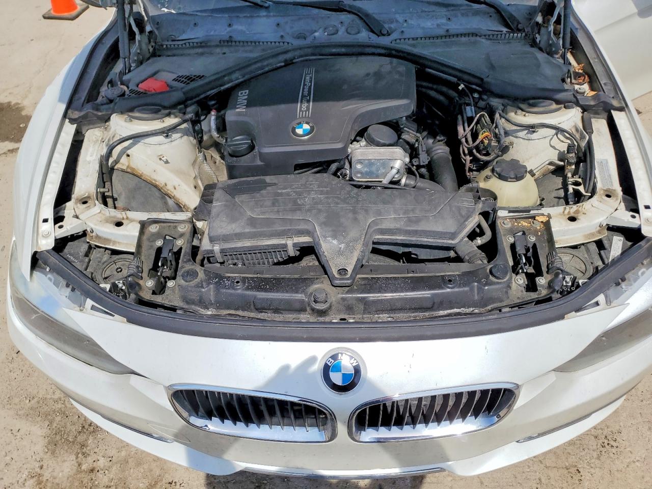 2012 BMW 3 series VIN WBA3A5C56CF345157 photo 11