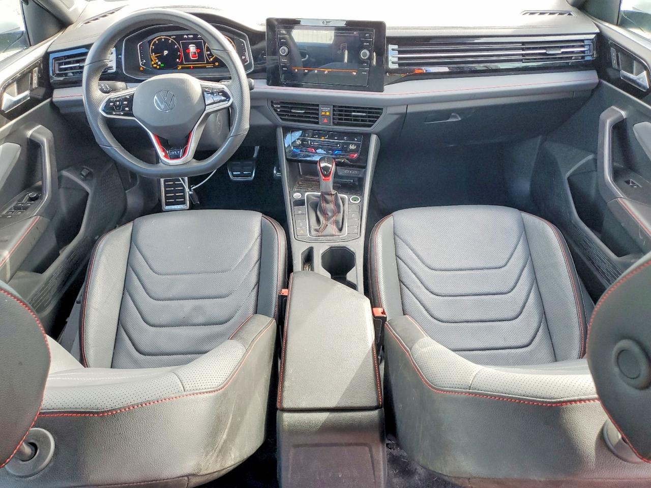 2025 Volkswagen Jetta VIN 3VW2T7BU9SM031818 photo 8
