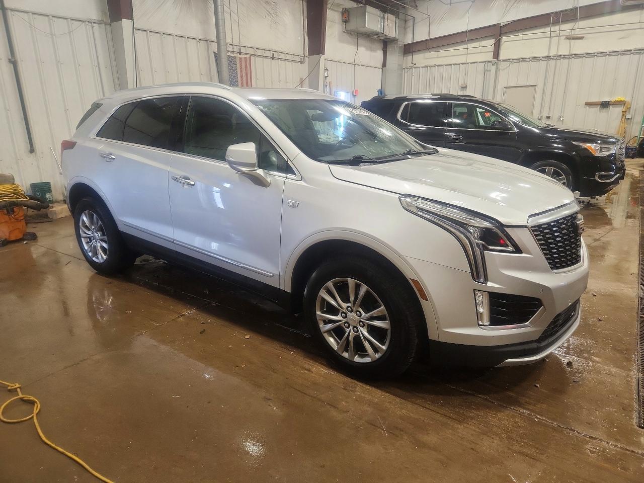 2020 Cadillac Xt5 VIN 1GYKNDRS7LZ199077 photo 4