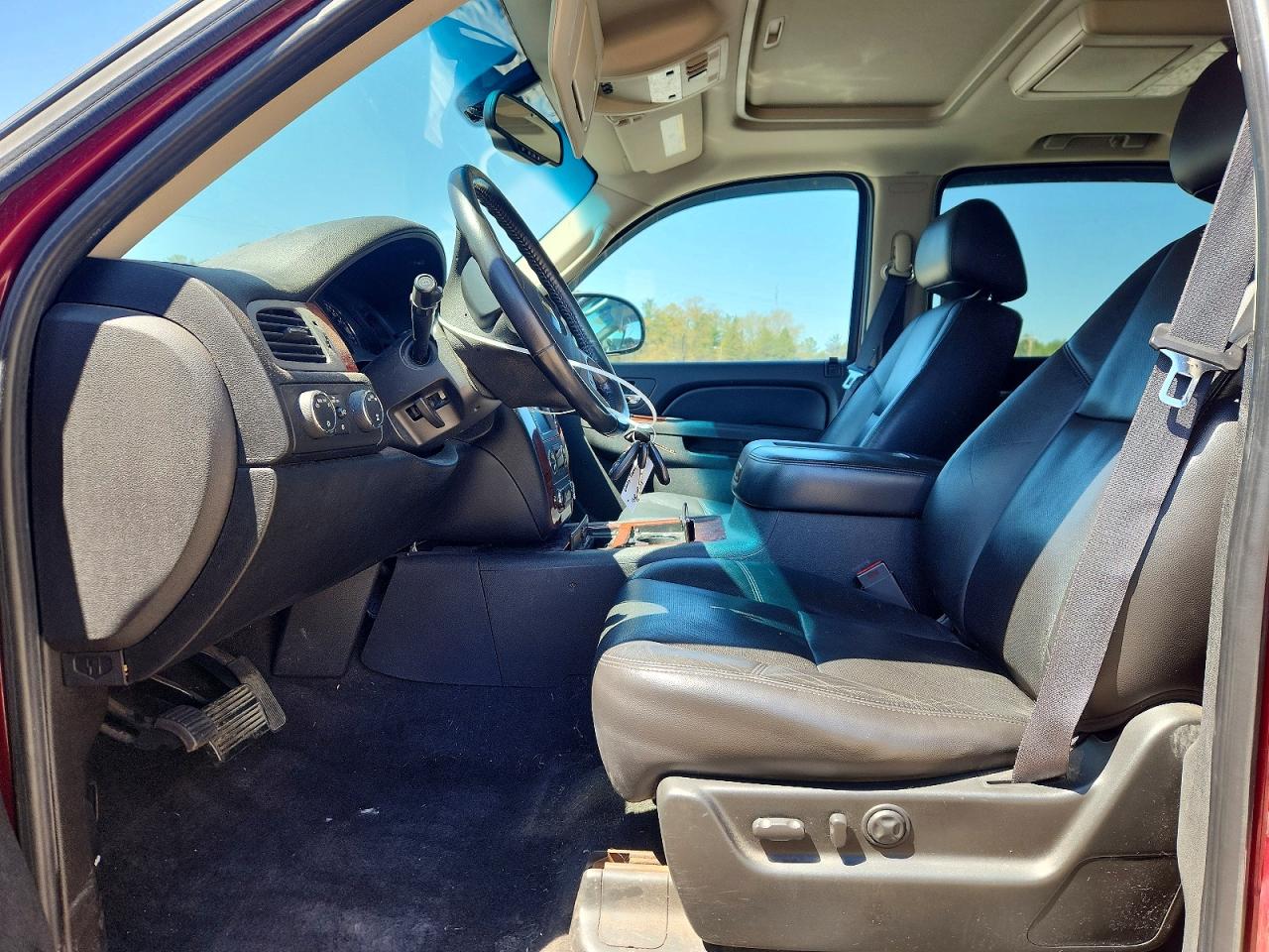 2010 Chevrolet Suburban VIN 1GNUKKE39AR278913 photo 7