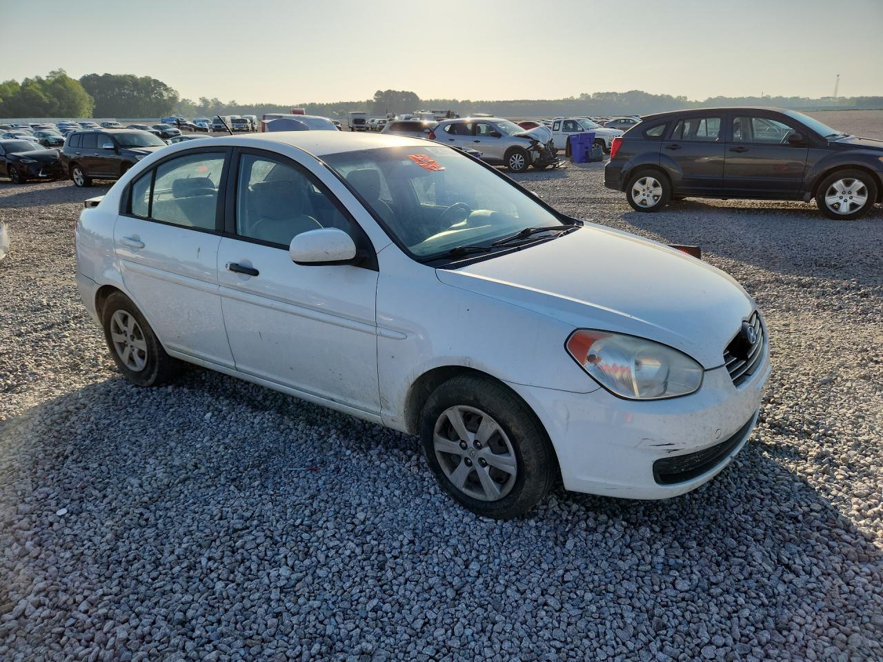 2010 HYUNDAI Accent VIN KMHCN4AC8AU465338 photo 4