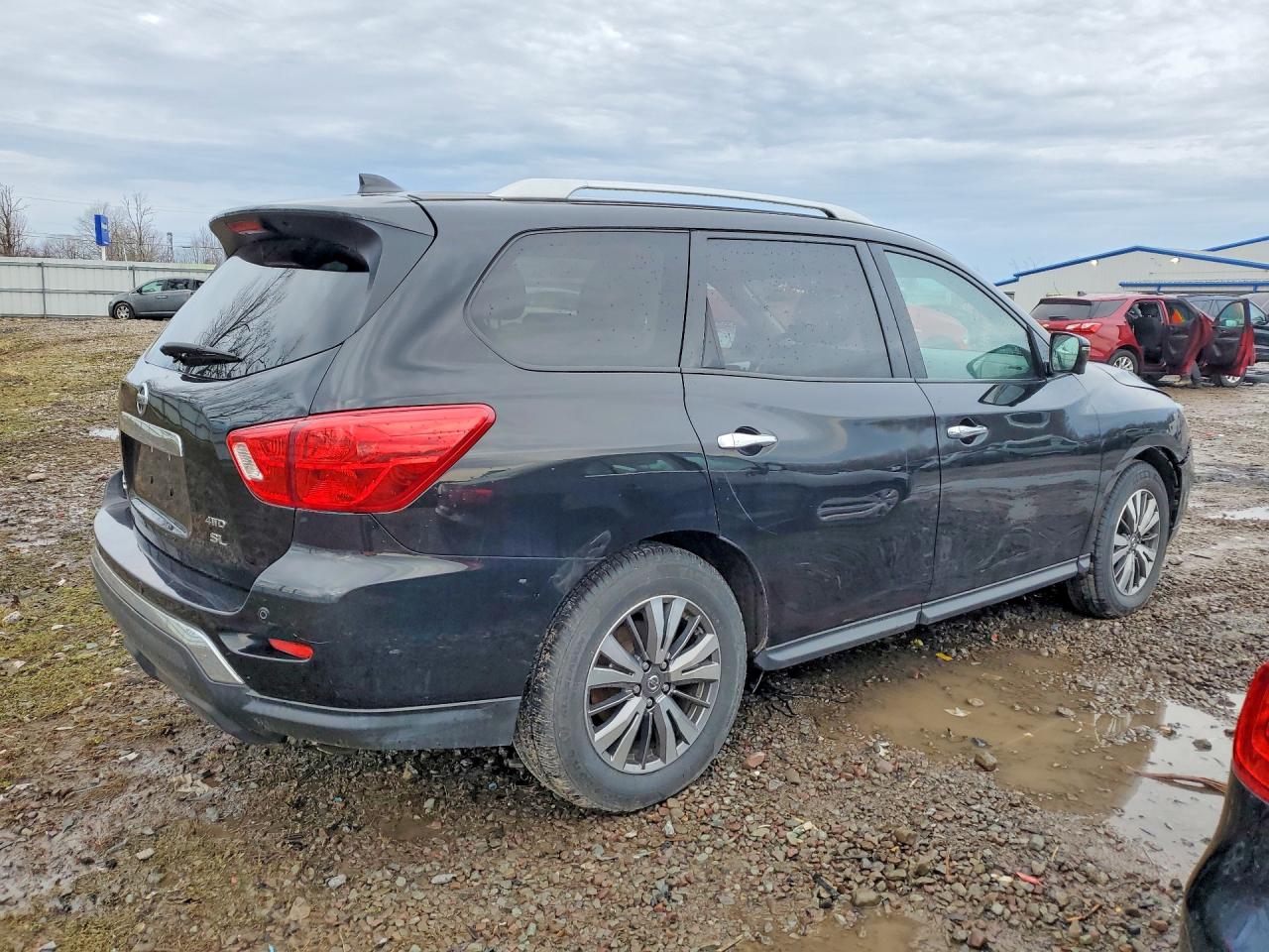 2019 Nissan Pathfinder VIN 5N1DR2MM3KC645724 photo 3