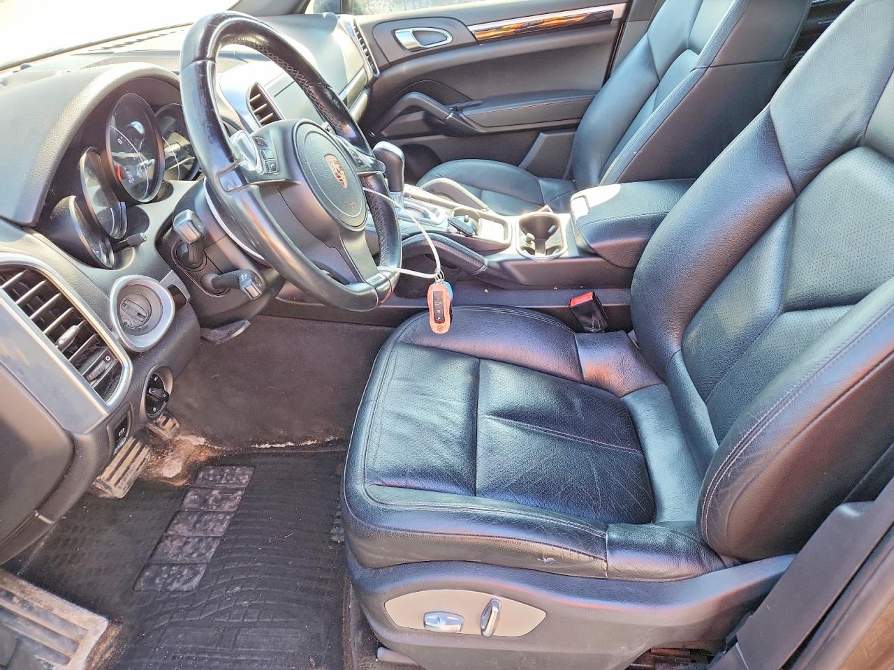 2012 Porsche Cayenne VIN WP1AA2A21CLA00796 photo 7