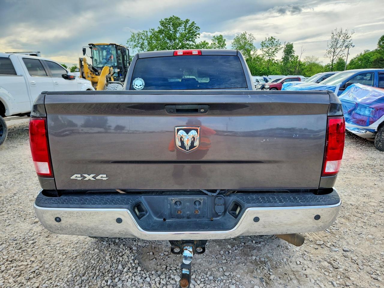 2017 Ram All models VIN 3C6UR5CJ9HG702437 photo 6