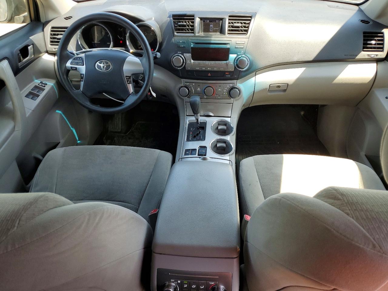 2012 Toyota Highlander VIN JTEBC3EH8C2010568 photo 8