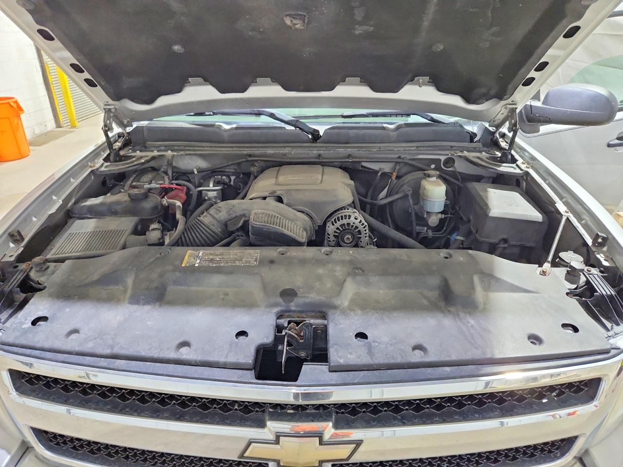 2010 Chevrolet All models VIN 1GCSKSE3XAZ264213 photo 11