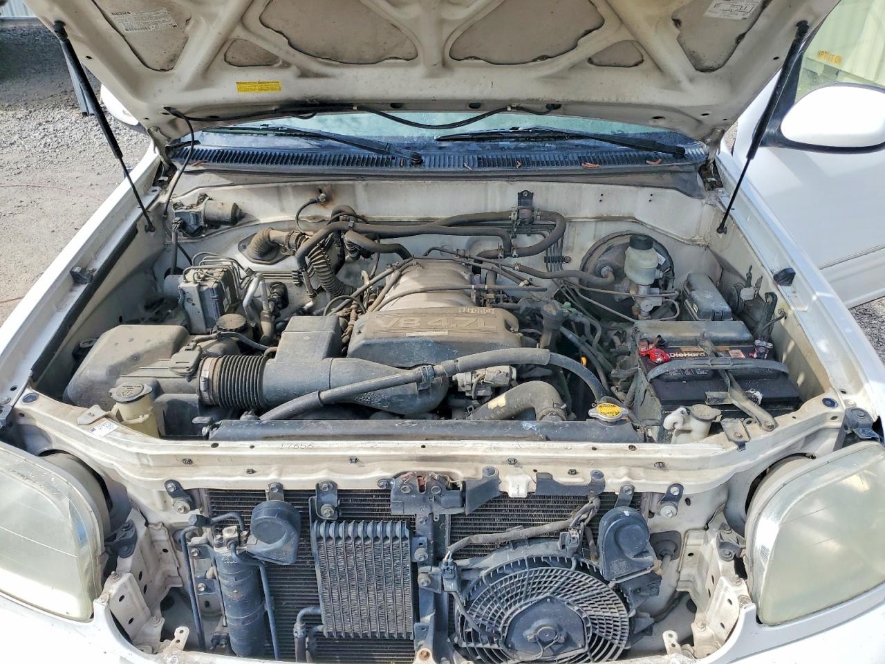 2002 Toyota Sequoia VIN 5TDBT48A92S071847 photo 12