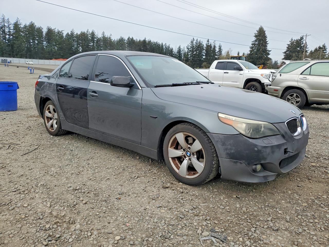 2007 BMW 5 series VIN WBANE53517CW61425 photo 4