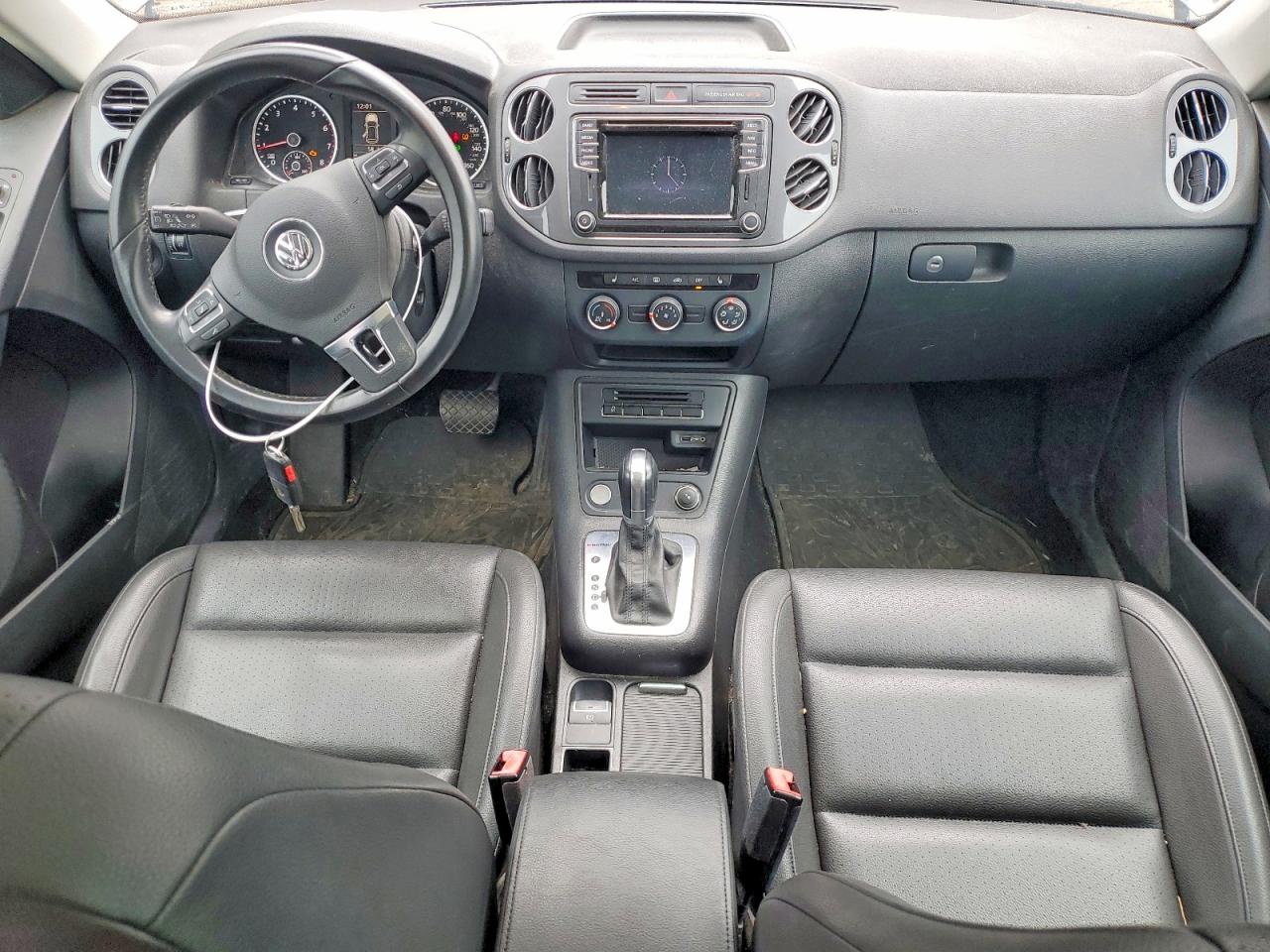 2016 Volkswagen Tiguan VIN WVGBV7AX0GW510480 photo 8