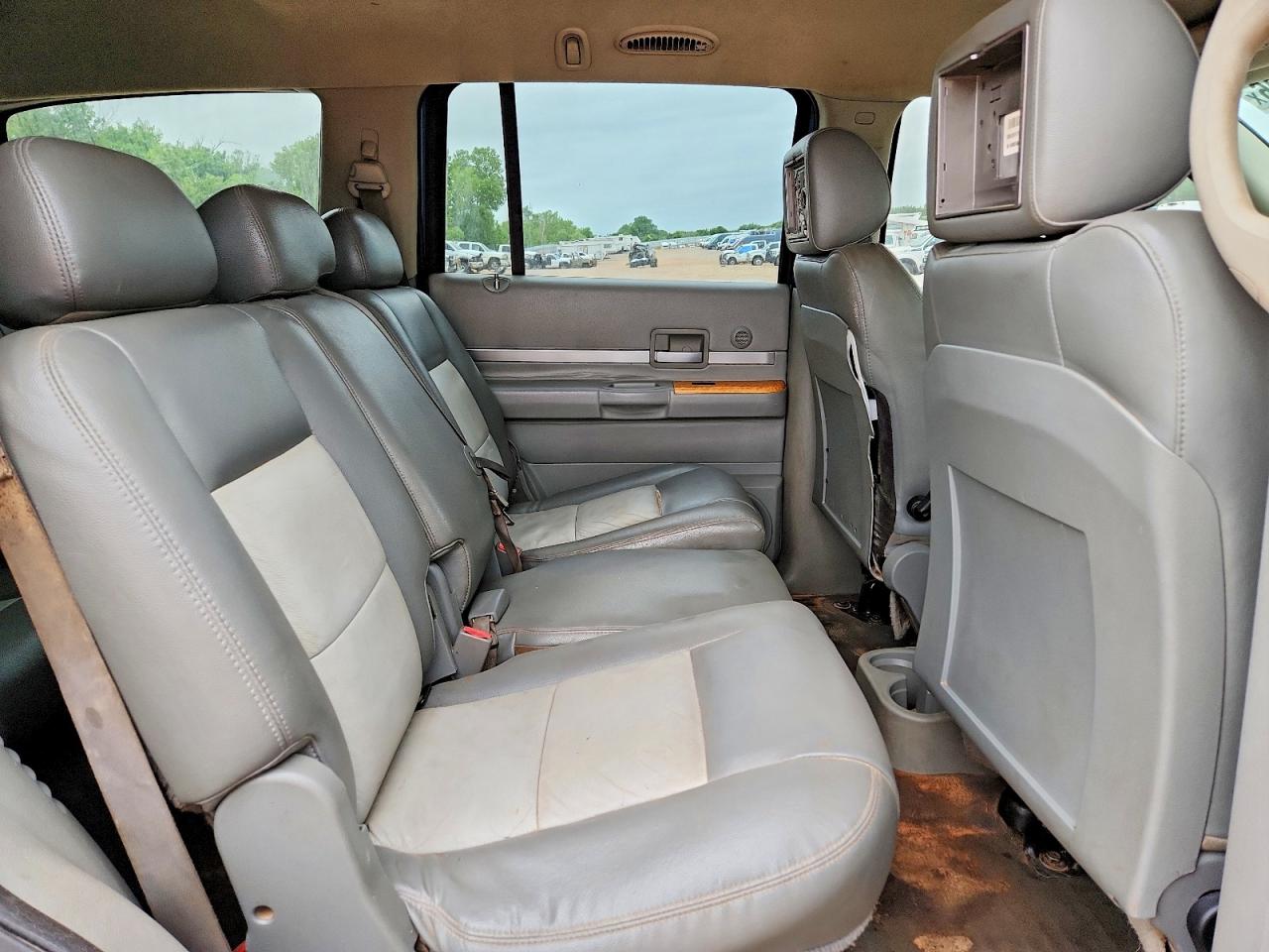 2008 CHRYSLER Aspen VIN 1A8HX58NX8F134639 photo 11