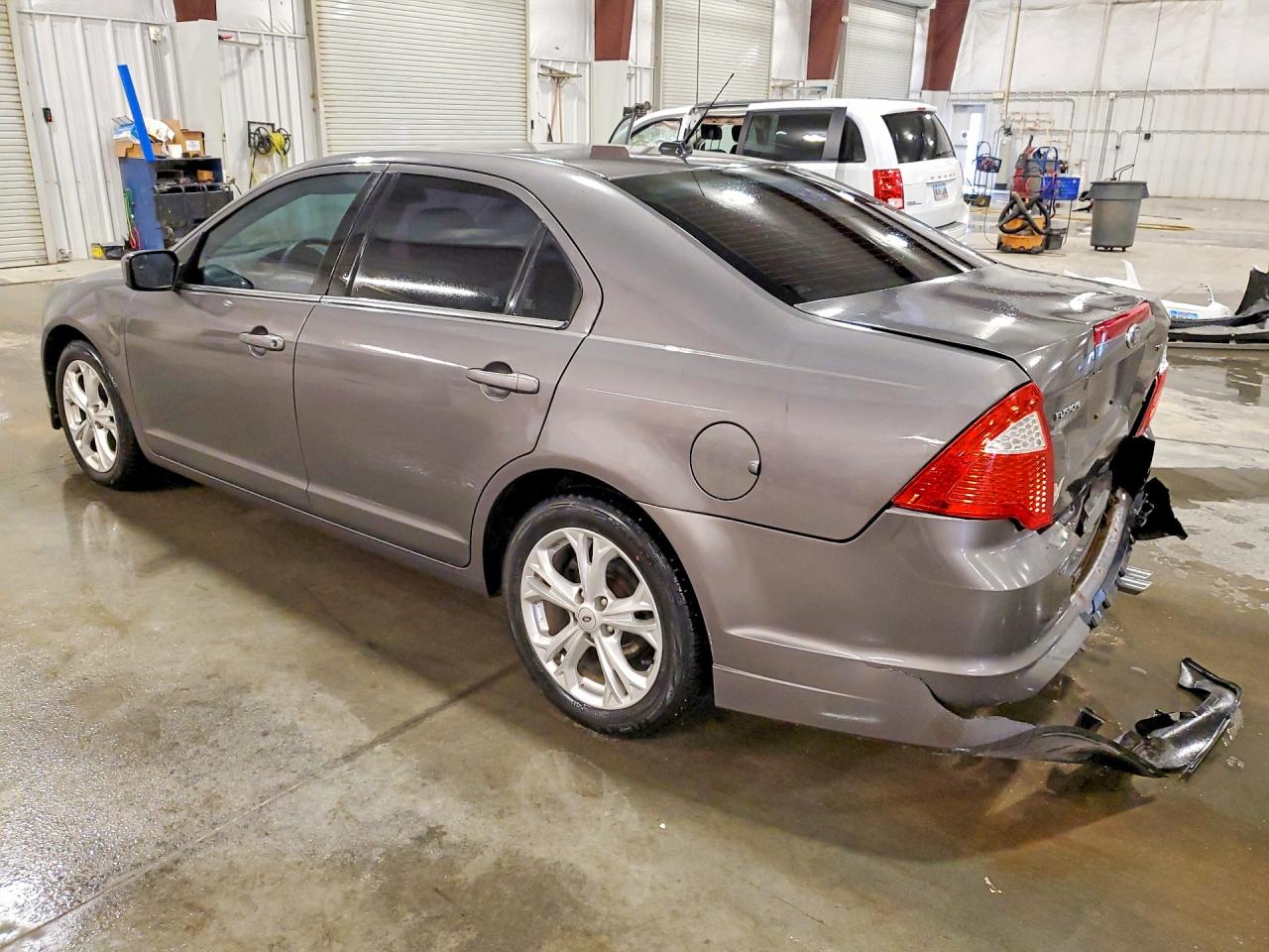 2012 Ford Fusion VIN 3FAHP0HA2CR356696 photo 2