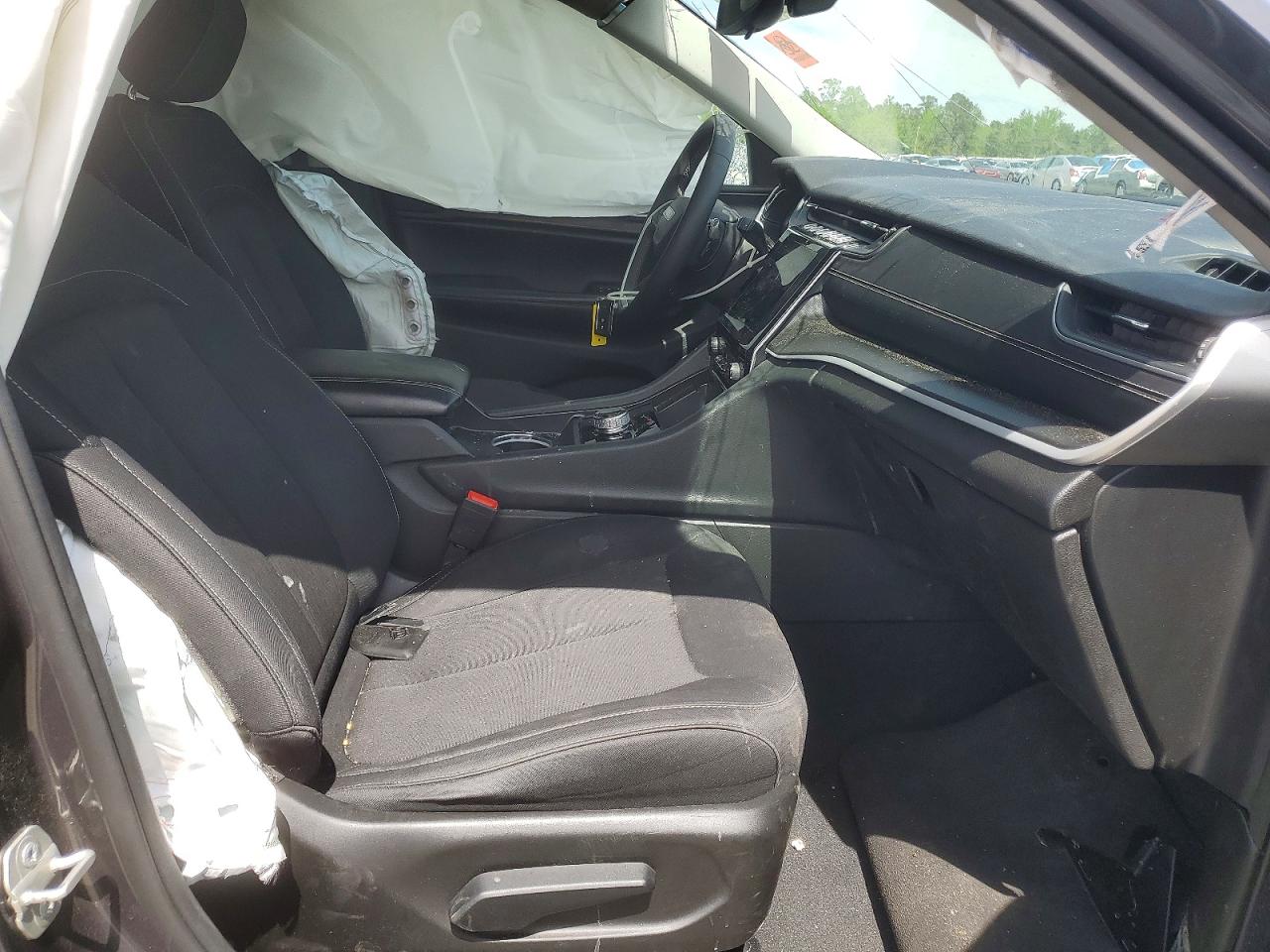 2023 Jeep Cherokee VIN 1C4RJJAG6P8901956 photo 7