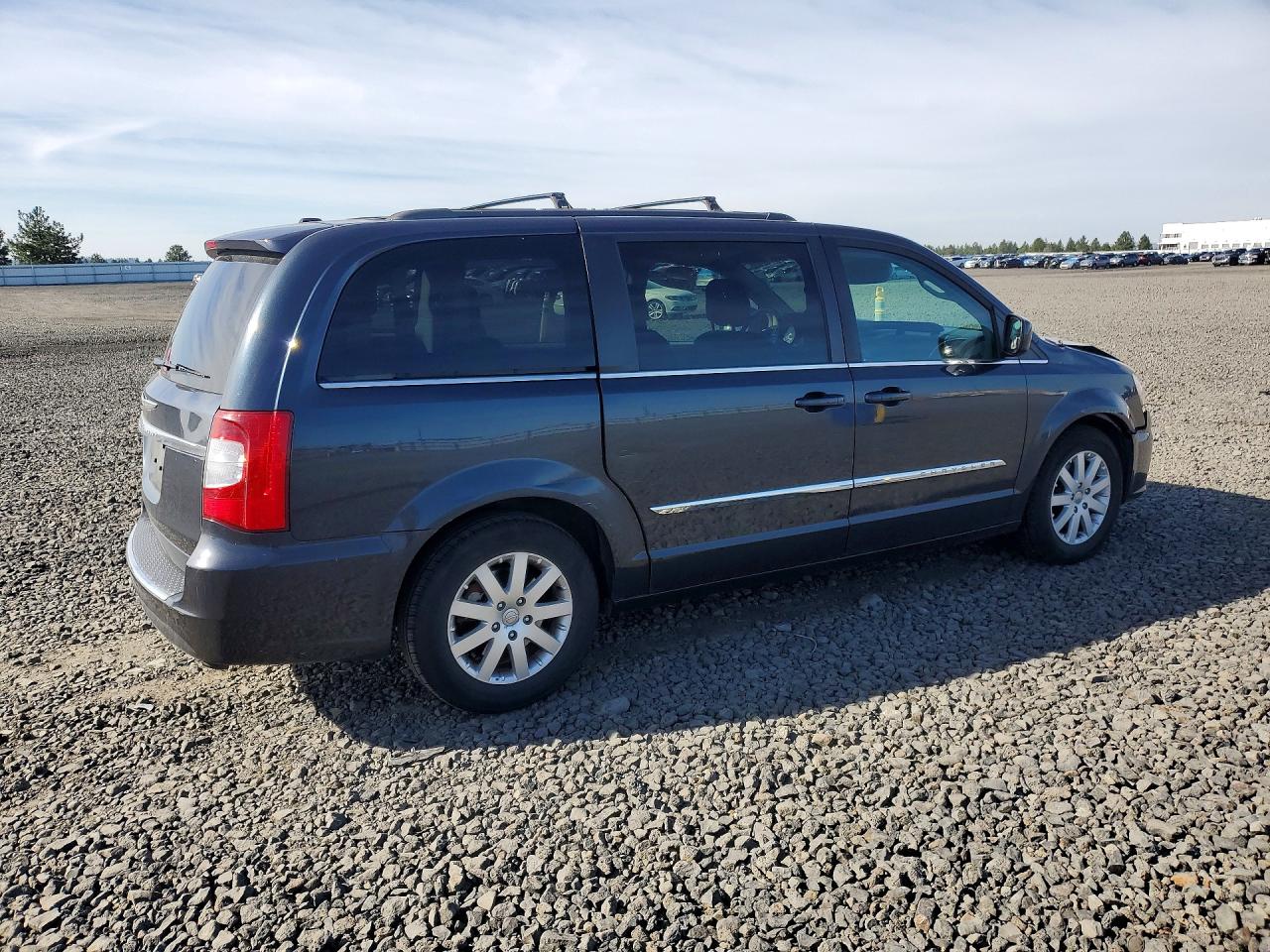 2014 CHRYSLER Minivan VIN 2C4RC1BGXER343314 photo 3