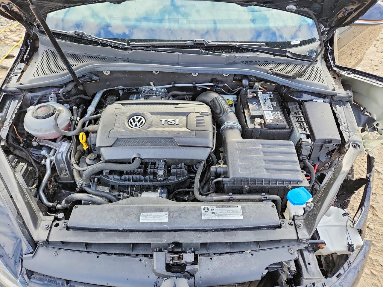 2018 VOLKSWAGEN Golf VIN 3VWD17AU2JM763366 photo 11