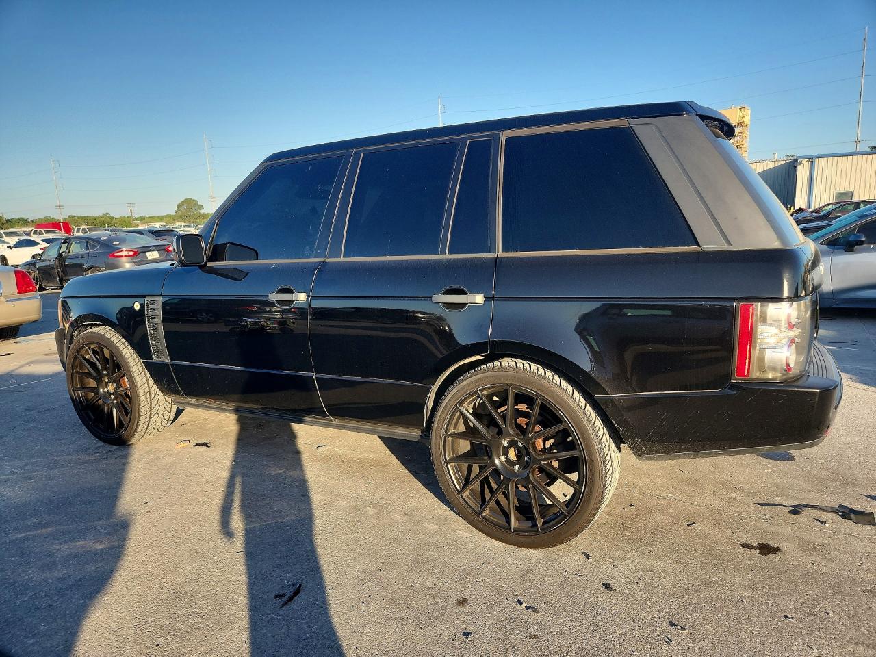 2011 Land Rangerover VIN SALMF1D41BA355879 photo 2