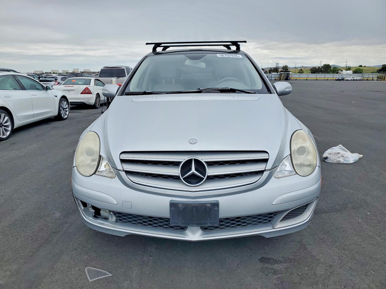 2007 MERCEDES-BENZ R-class VIN 4JGCB65E97A048255 photo 5