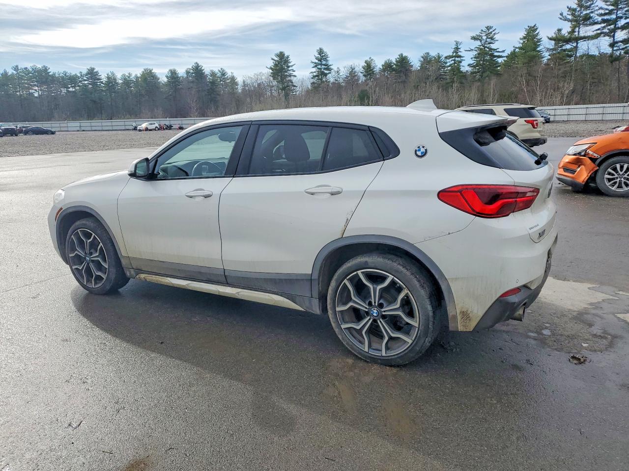 2018 BMW X2 VIN WBXYJ5C38JEF75198 photo 2