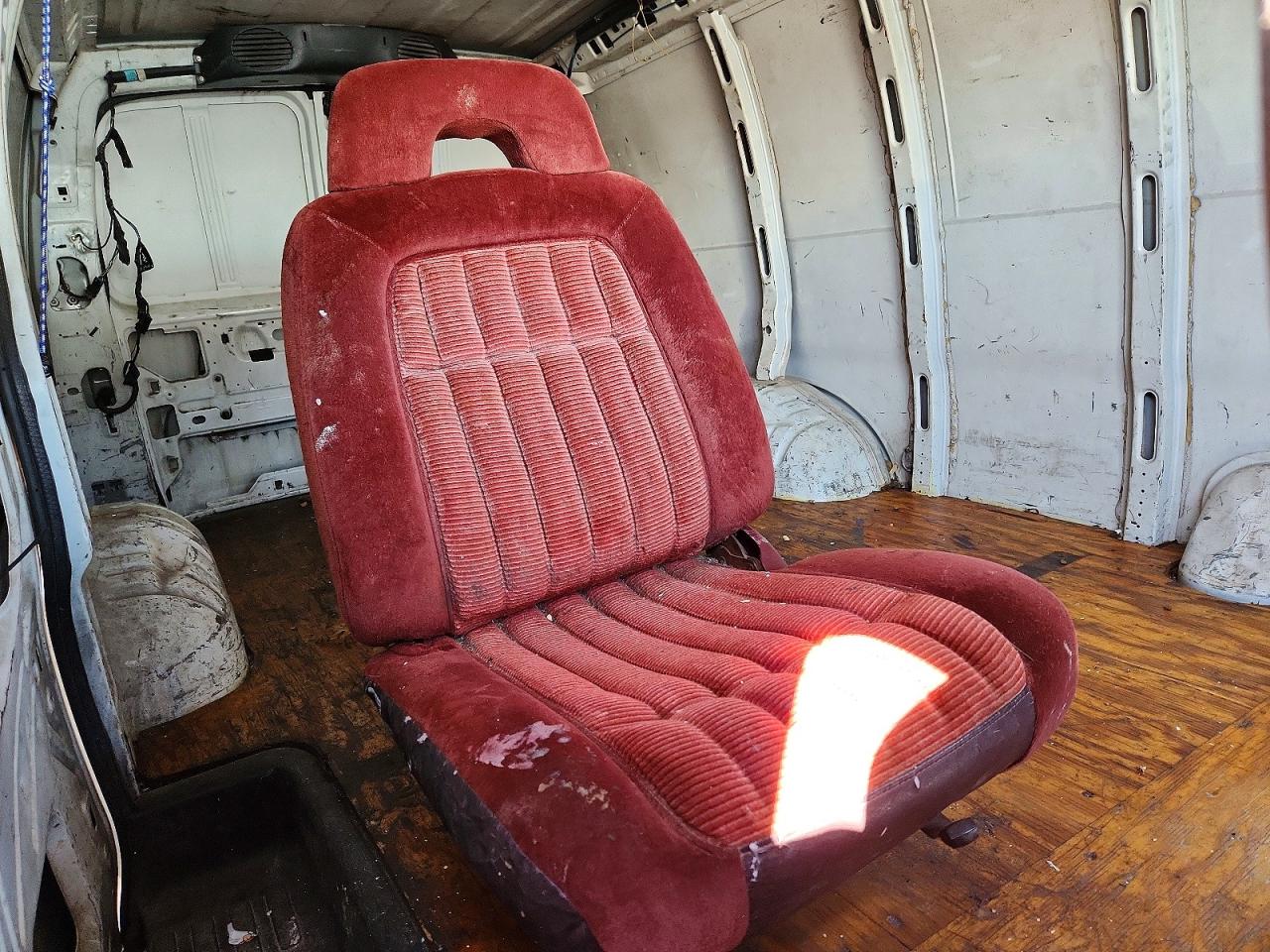 2002 CHEVROLET Express VIN 1GCHG35R721228968 photo 10