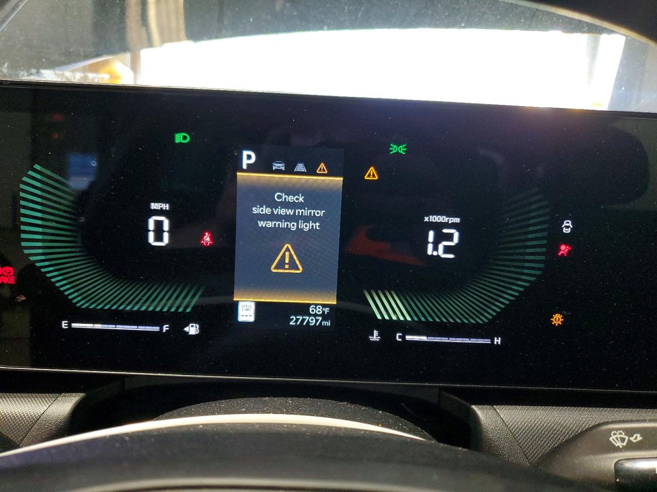 2025 Kia All other VIN 3KPFT4DE4SE100126 photo 9